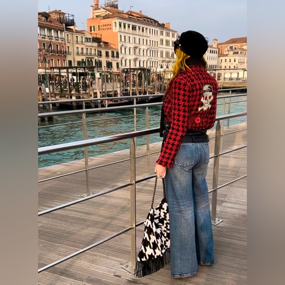 Alice + olivia TRISH MID RISE BAGGY JEAN size 28 - Picture 6 of 10